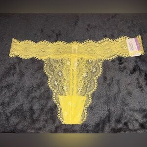 Gilligan & O'Malley Yellow Lace Thong